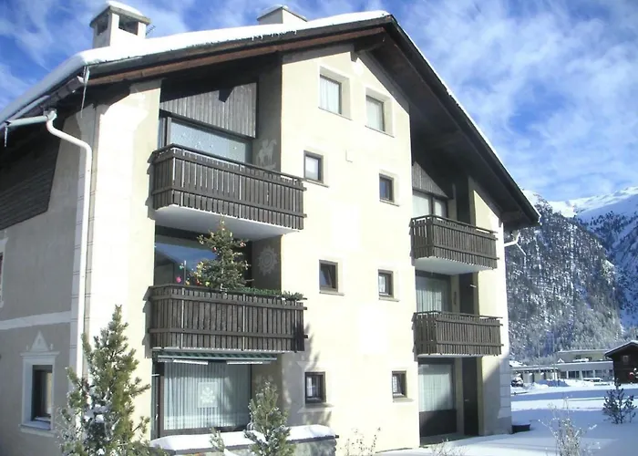 Chesa Arettas By Interhome